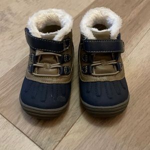 Surprize by Striderite Size 5 Baby Boots